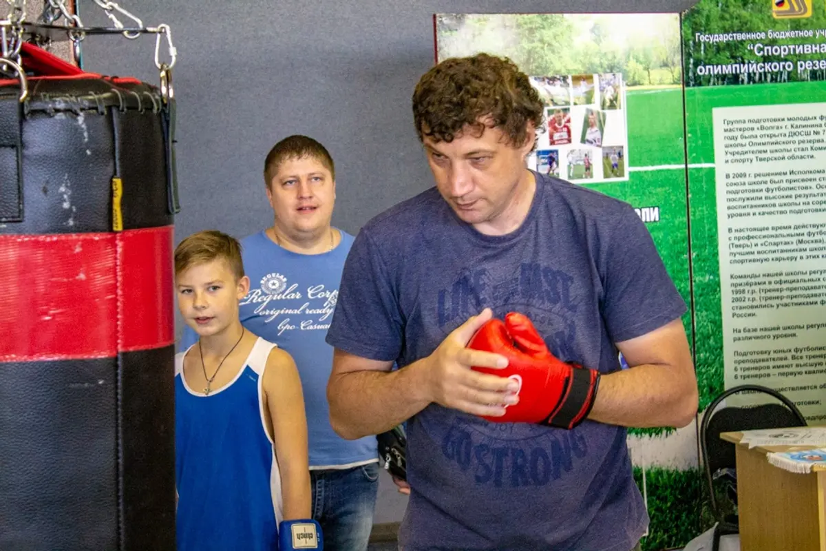 В спортивном комплексе «Юбилейный» прошёл первый открытый турнир по силе удара